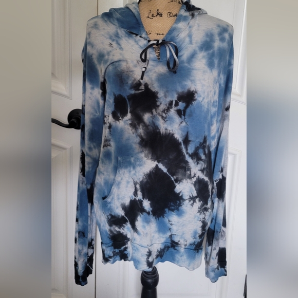 Enti Tops - High Low Tie Dye Relaxed Beachy Hoodie Sweatshirt Boho Soft